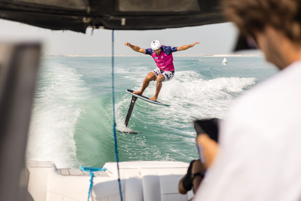 SFT25-ABU DHABI -DAY 9 -02091150-Valentin Garat-IMG_9114-romantsovaphoto